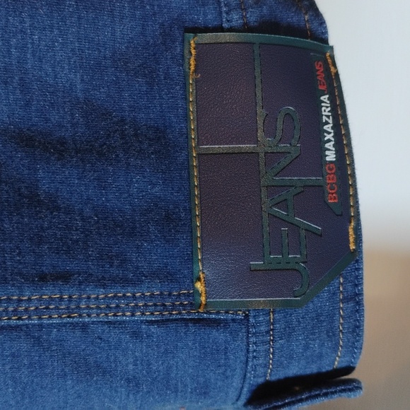 BCBG MaxAzria Jeans Women's Size MEDIUM Denim Jacket - Picture 4 of 6